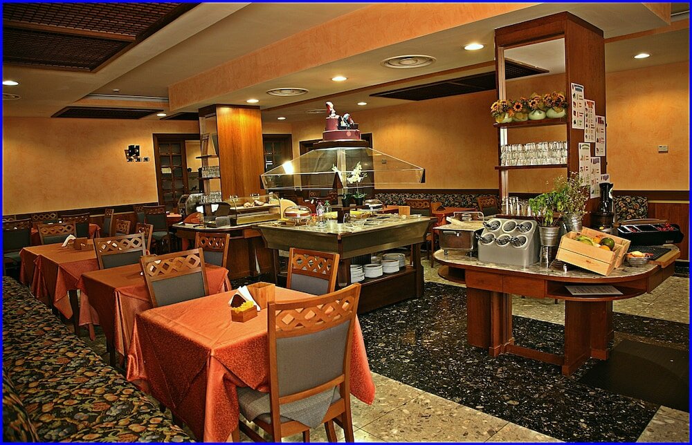 Фото Hotel Meeting Roma