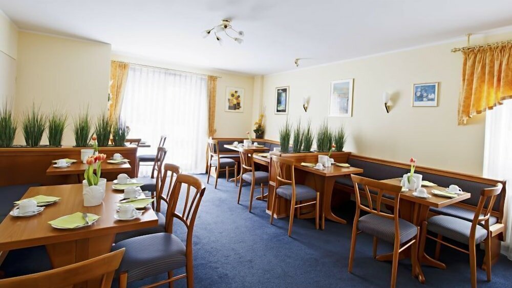 Фото Hotel Blutenburg