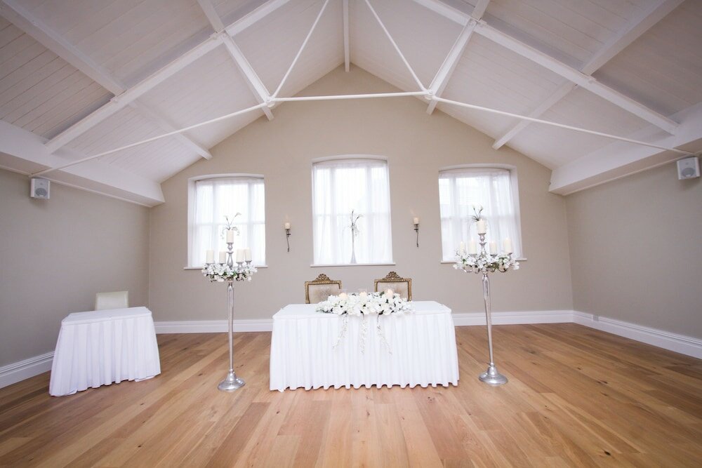 Фото Leasowe Castle