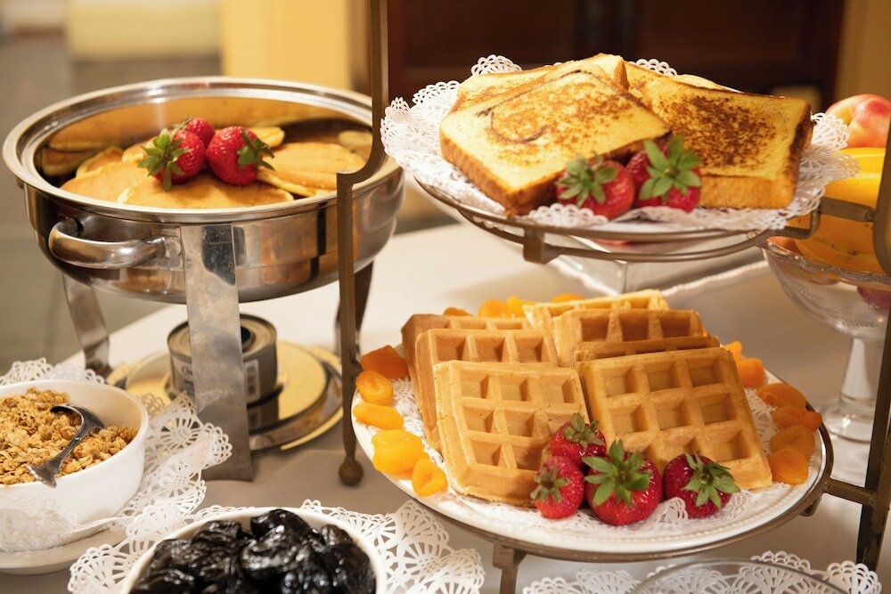 Фото Americas Cup Inn