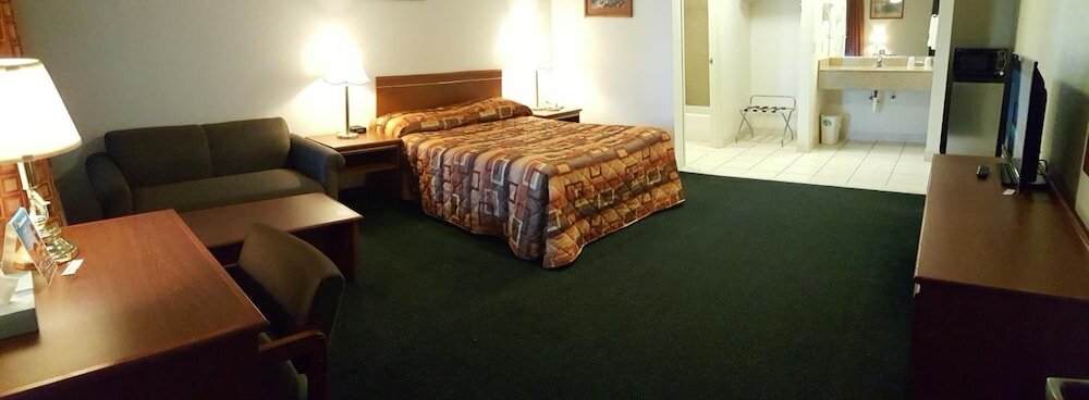 Фото Express Inn & Suites