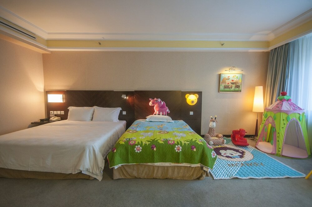 Фото Guilin Lijiang Waterfall Hotel