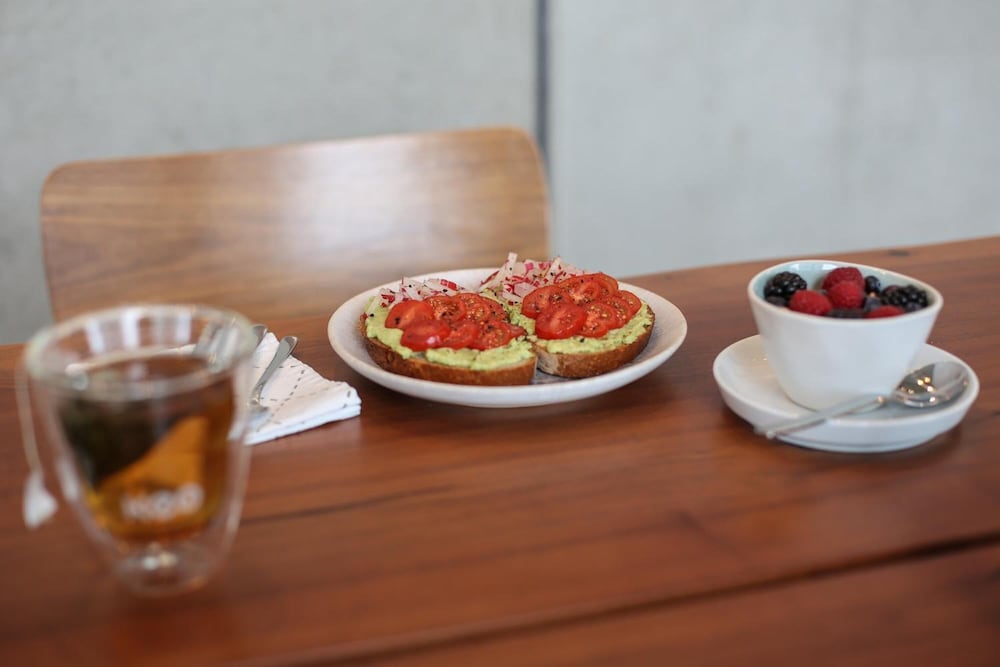 Фото Elferrooms Hotel