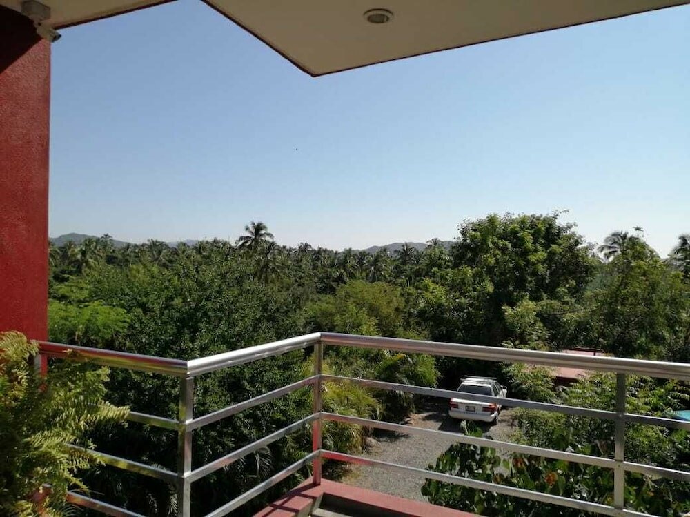 Фото El Cihualteco Hotel Restaurante Bar