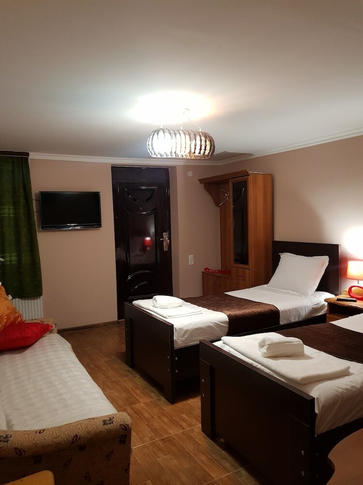 Фото Hotel Mariana