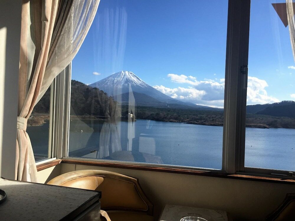 Фото Shoji Lake Hotel