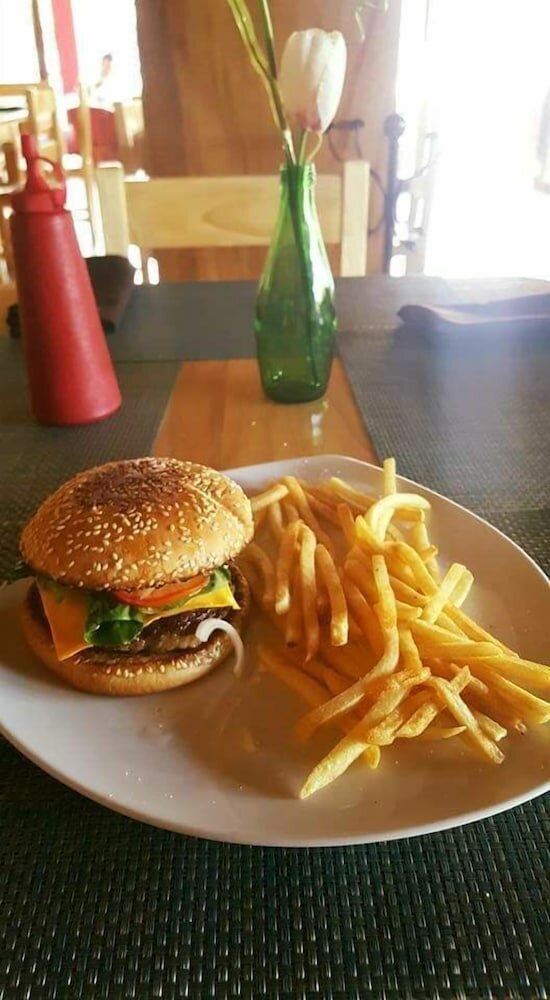 Фото El Cihualteco Hotel Restaurante Bar