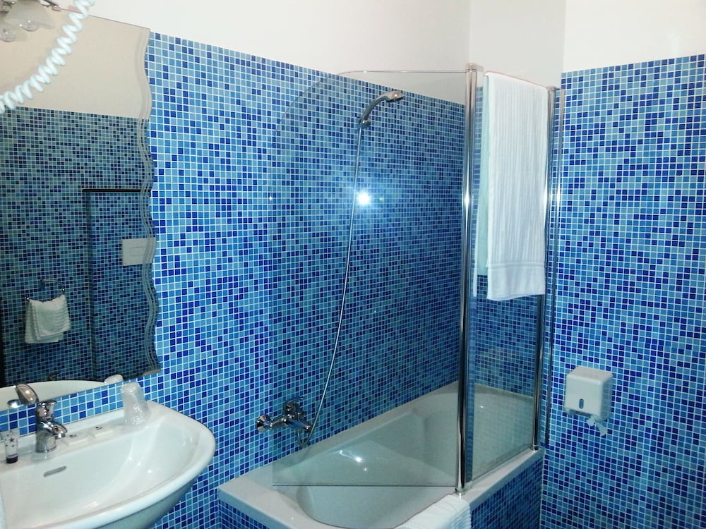 Фото Grand Hotel Dei Cesari Dependance