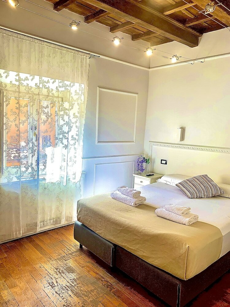 Фото Domus Ester Roma