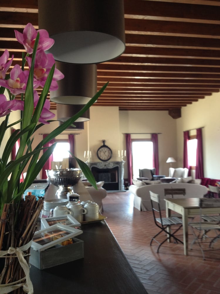 Фото Antico Casale L'Impostino