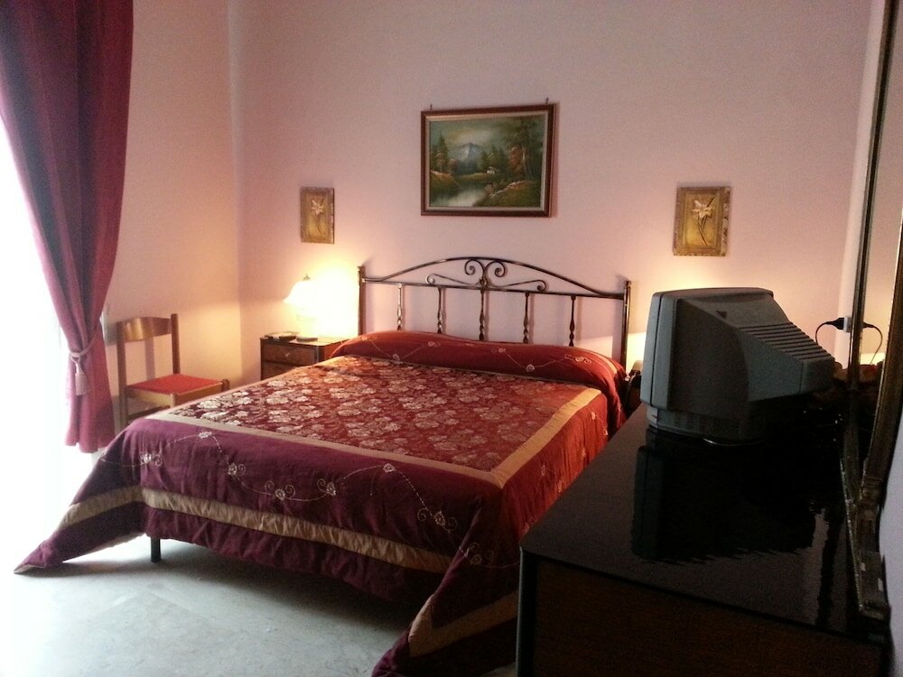 Фото Hotel Alessandra