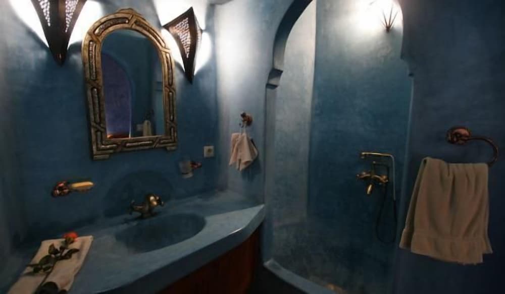 Фото Riad Azenzer