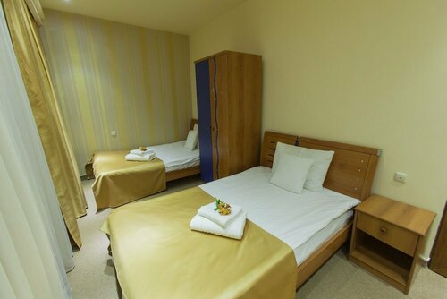 Гостиница Best Western Bohemian Resort в Севане