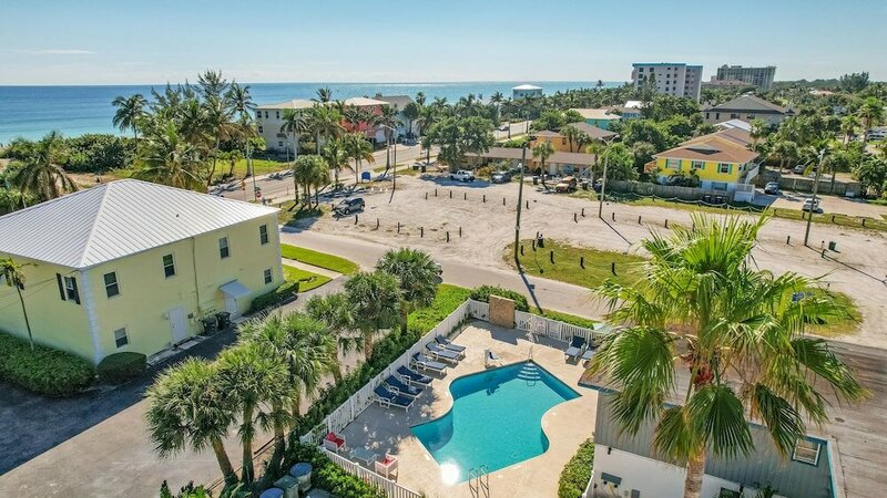 Гостиница The Royal Inn Beach Hotel Hutchinson Island