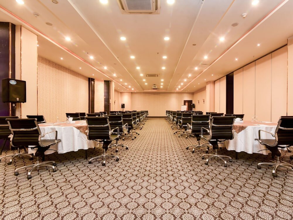 Фото Mena Hotel Riyadh