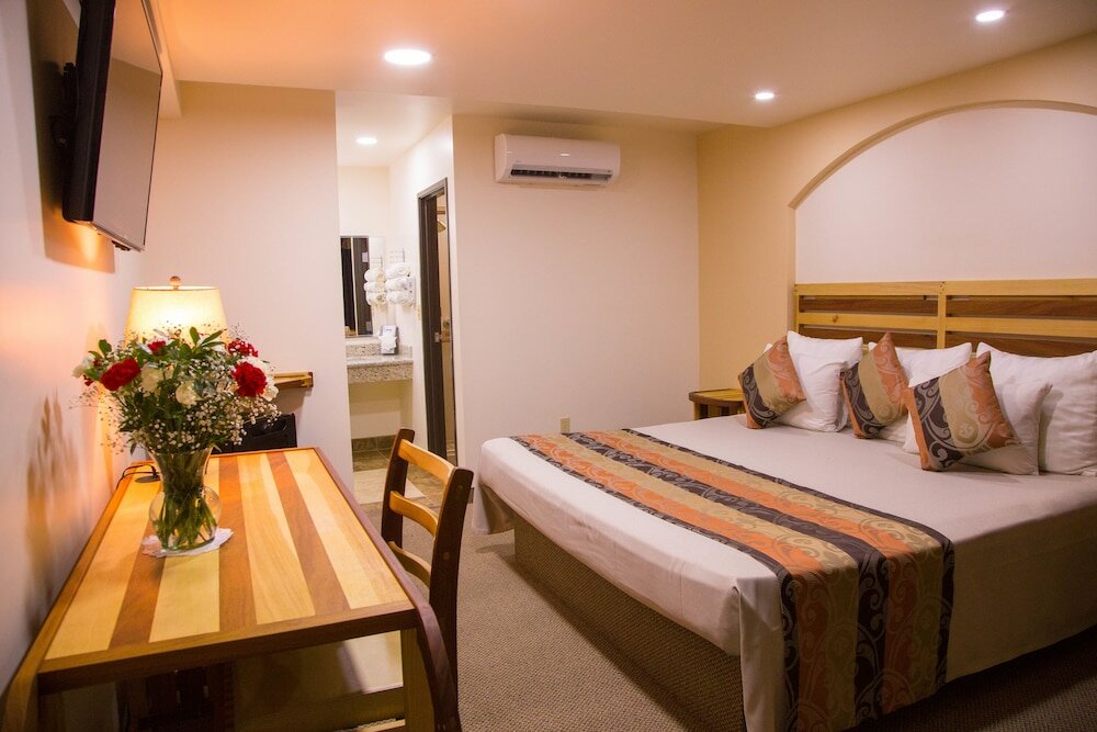 Фото Hotel La Villa de Zaragoza