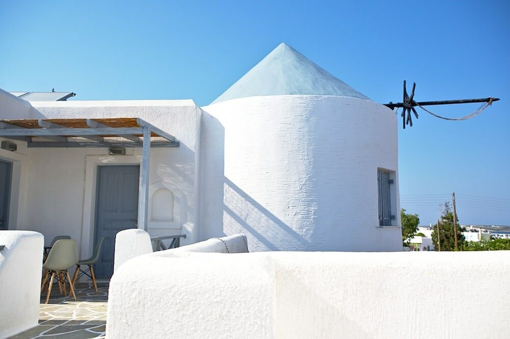 Фото Teoria Paros Matsas Windmill