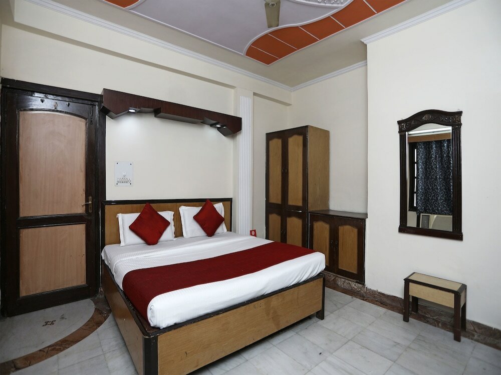 Фото Oyo 12671 Hotel Prithvi Palace