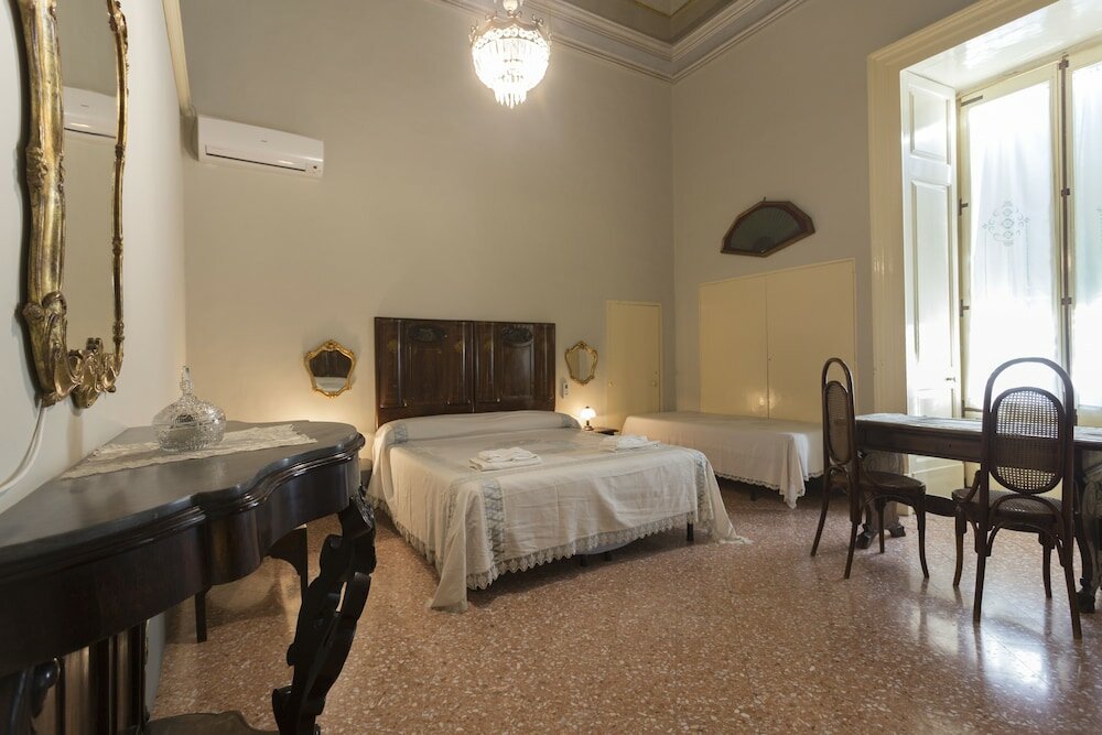 Фото Palazzo Leuzzi B&b
