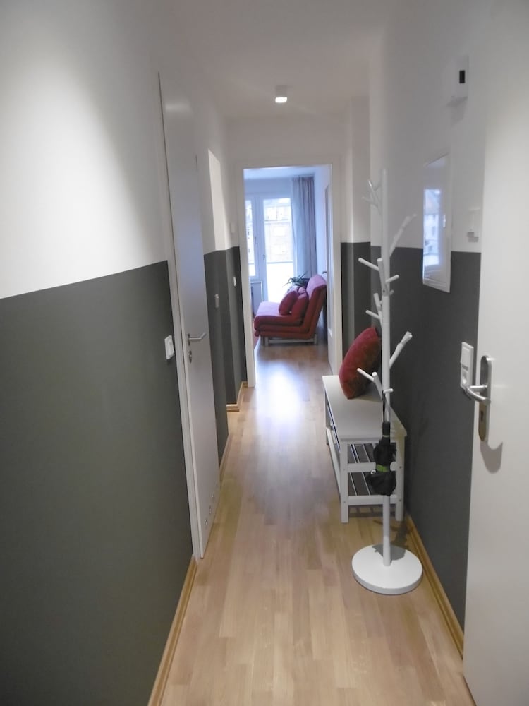 Фото Burghof-Boarding Apartments