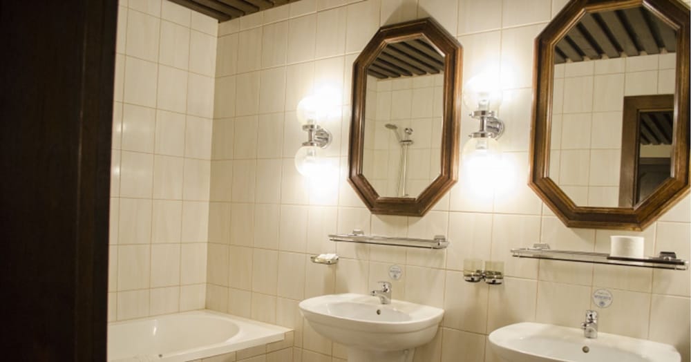 Фото Hotel Konferencia