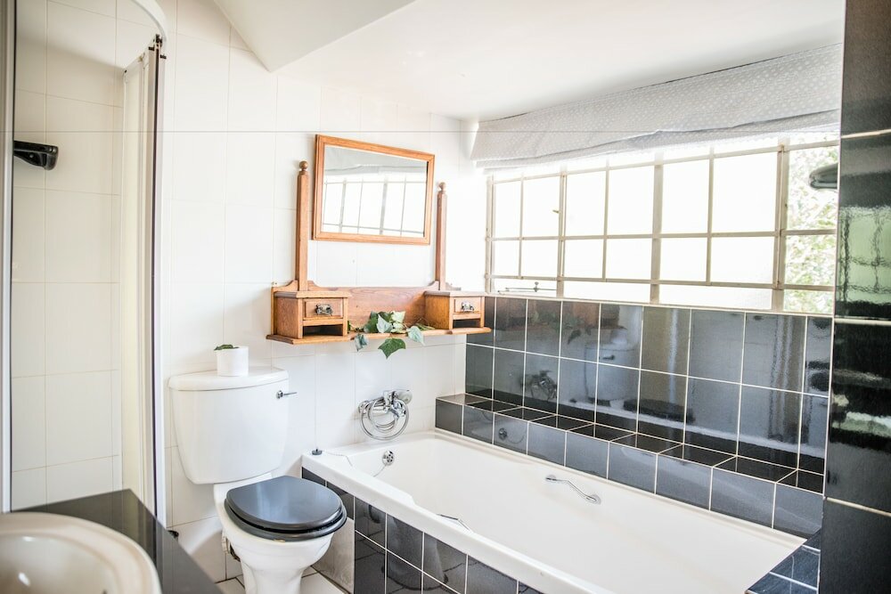 Фото 5th Avenue Gooseberry Guest House