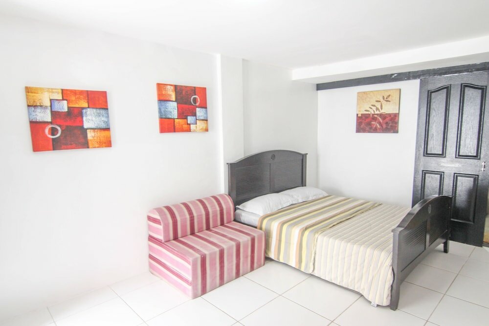 Фото Quezon Premier Hotel Lucena