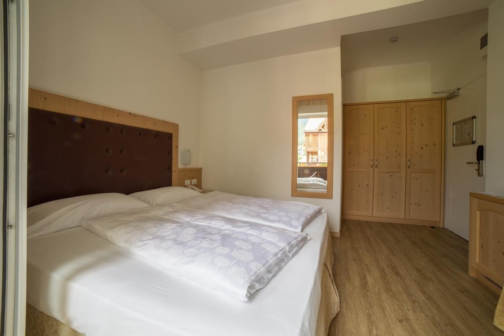 Фото Alpen Hotel Eghel