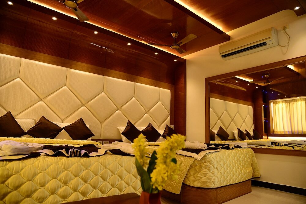 Фото Tri Sea Hotel