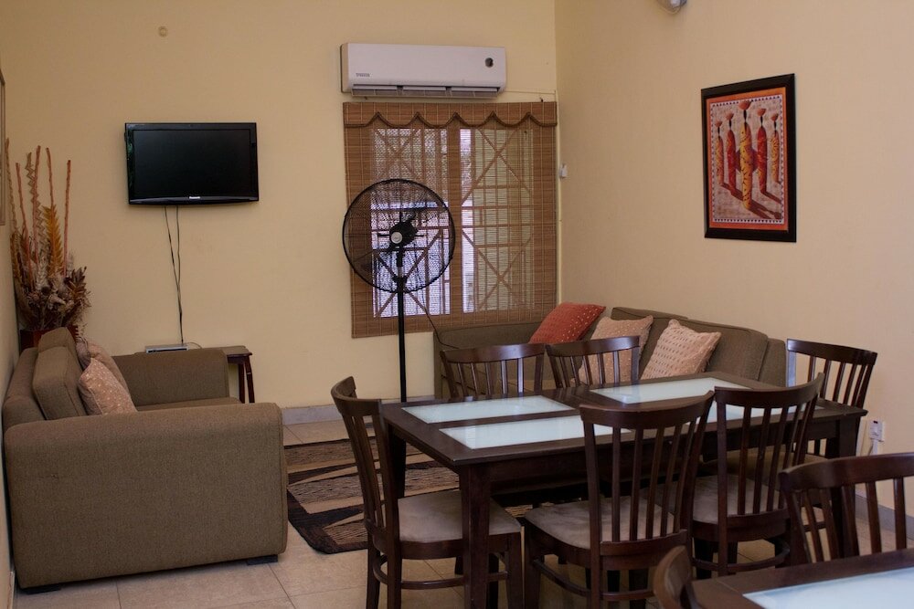 Фото Jayliz Lodge