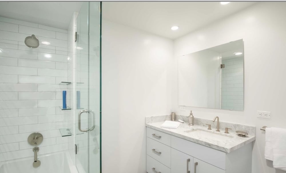 Фото Malibu Ocean Front Villa