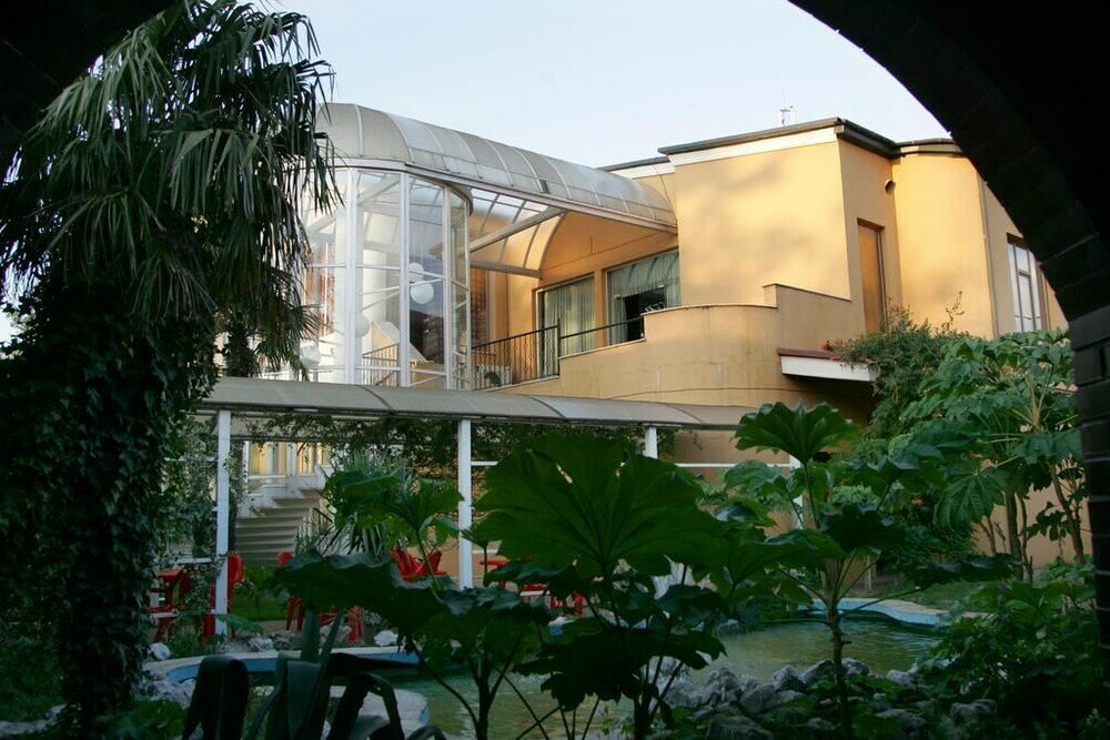 Фото отеля 5