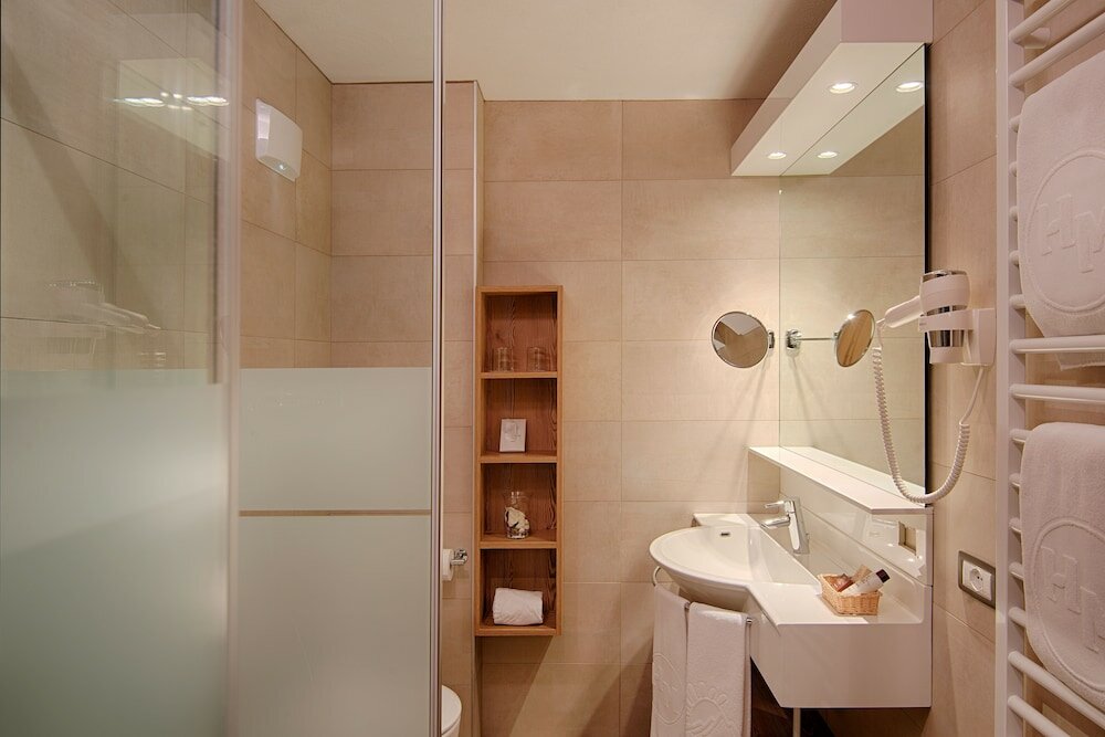 Фото Hotel Malita