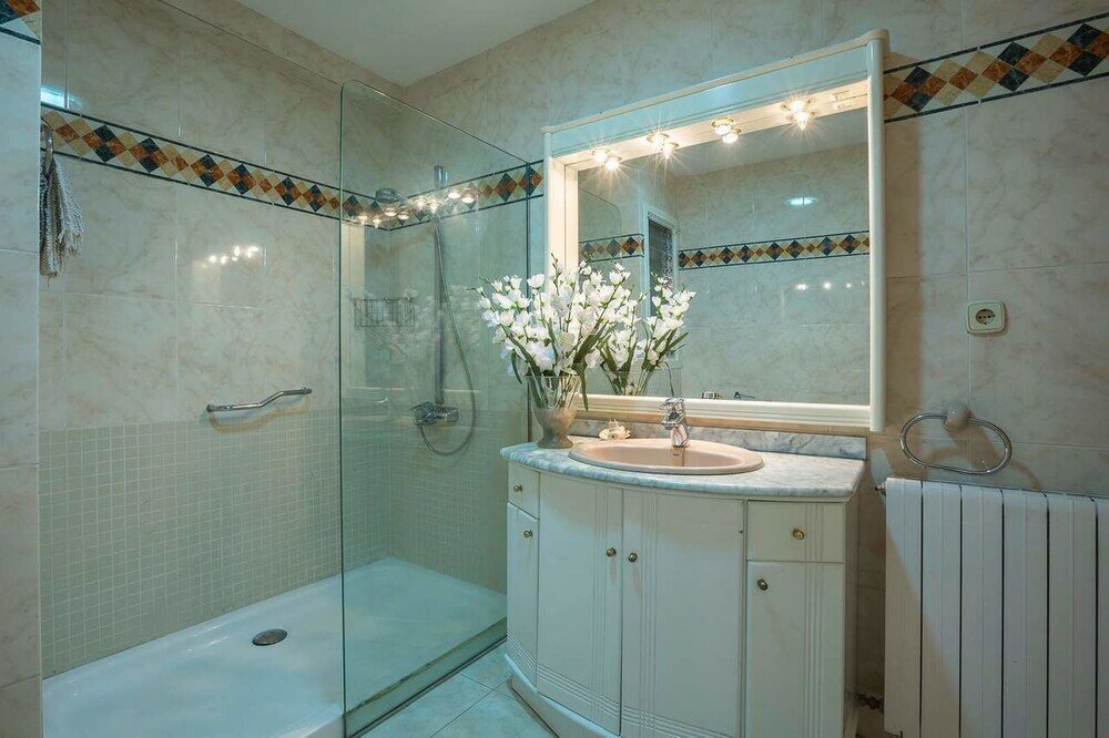 Фото Apartamentos Montserrat