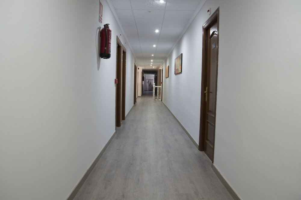 Фото Hotel Restaurante Dama de Baza