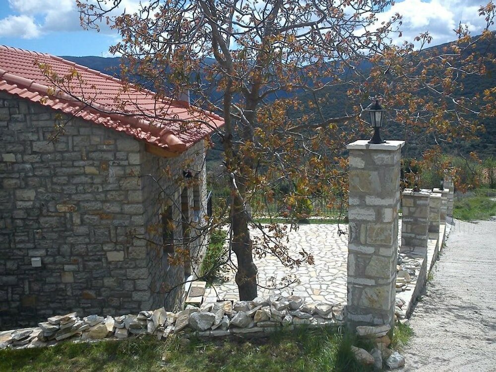 Фото Oreini Nafpaktia Houses