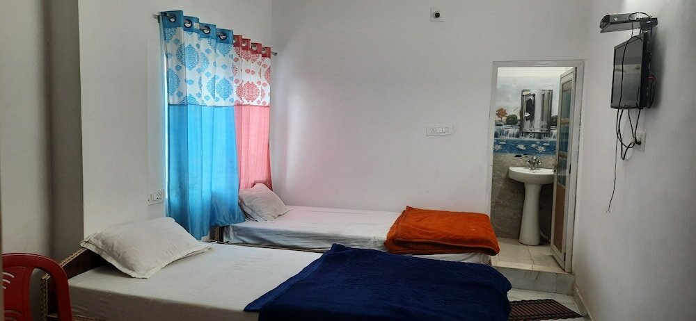 Фото Hotel Greenland Palace Bodhgaya