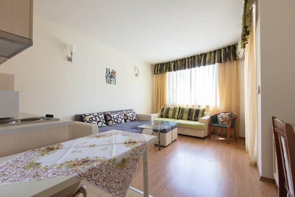 Фото One Bedroom Family Apartment with Balcony