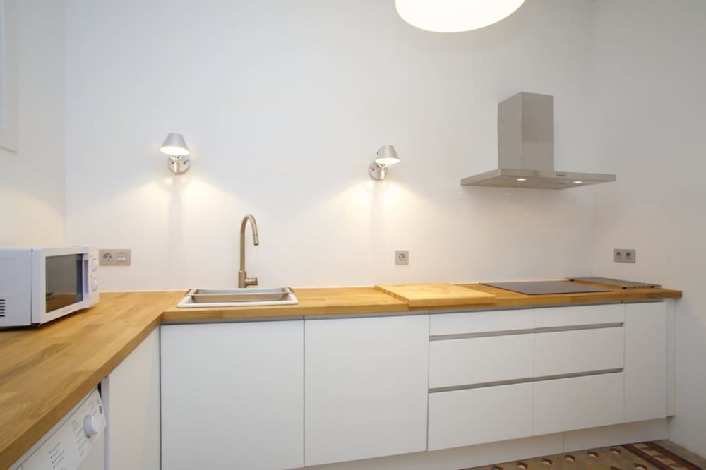 Фото BarcelonaForRent The Claris Suites