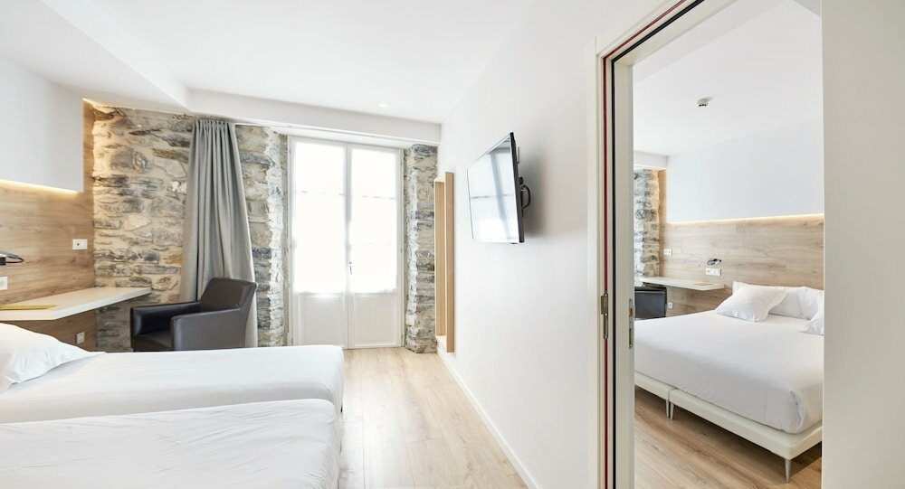 Фото Hotel Bide Bide