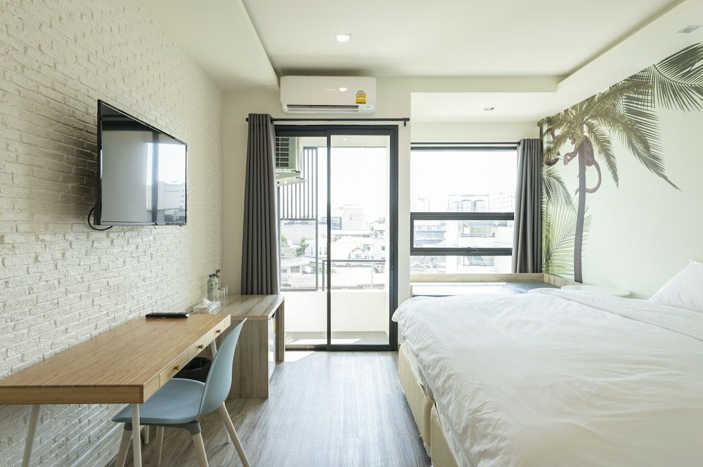 Фото Bangkok Oasis Hotel