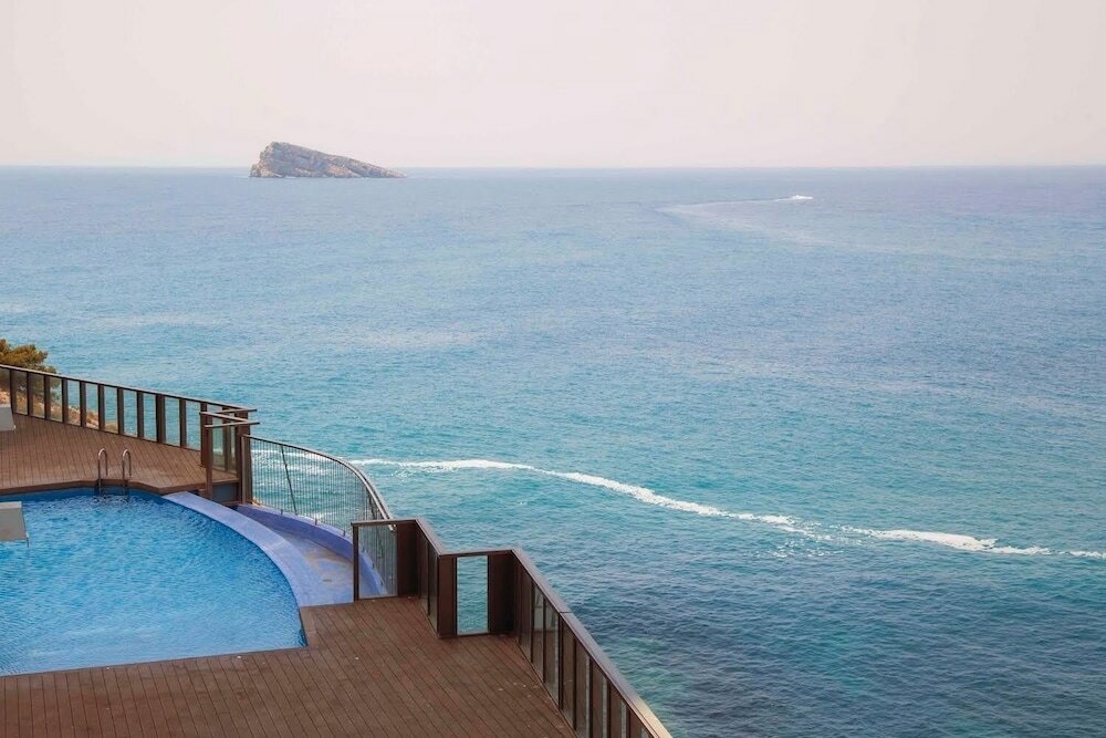 Фото Romantic Holiday Apartments