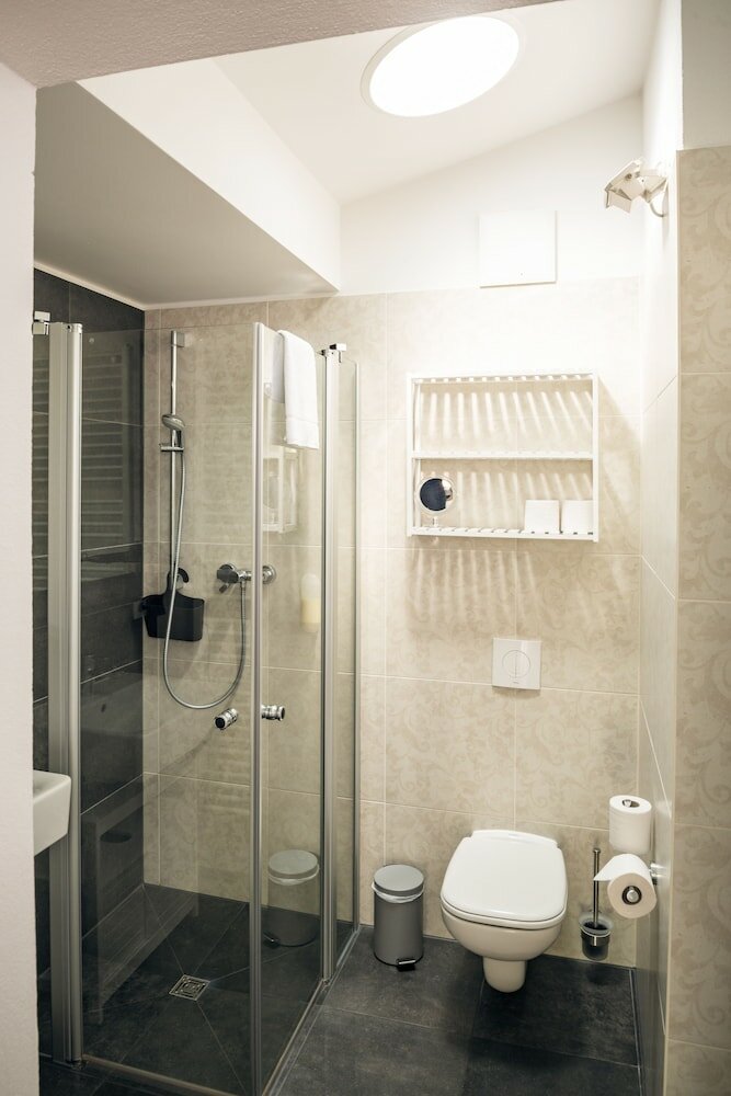 Фото Little Suite Apartments