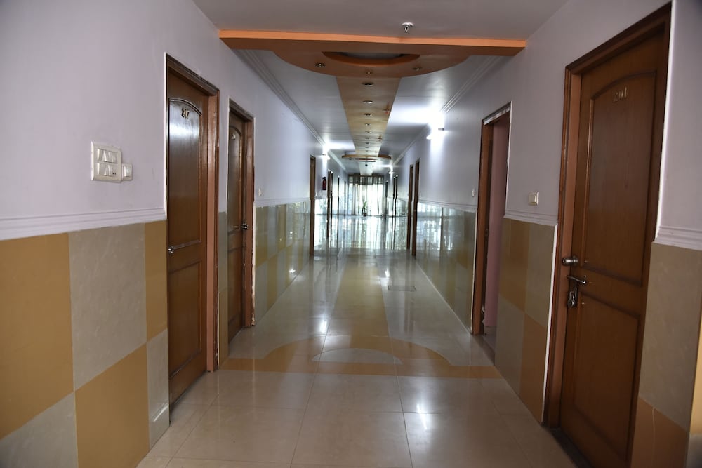 Фото Hotel Galaxy International