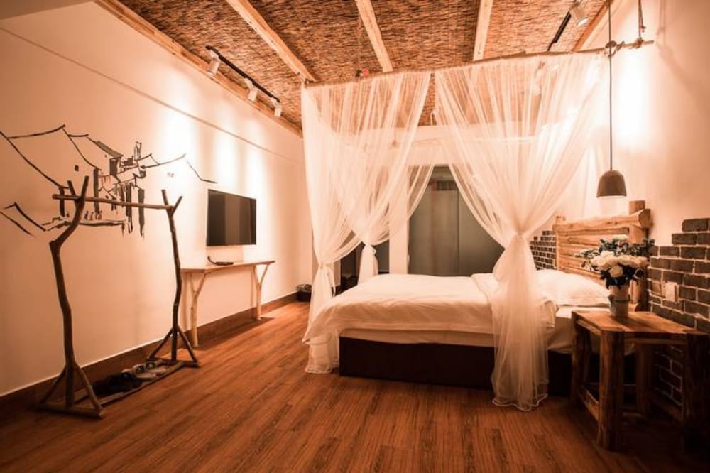 Фото Zhangjiajie Interval Time Travel Inn