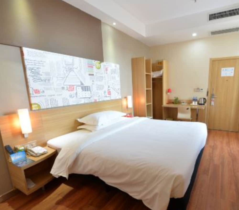 Фото Ibis Lanzhou Hi-Tech Dev Zone