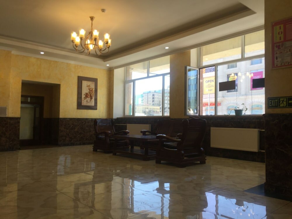 Фото Отель Очир титэм (Бриллиантовая корона)