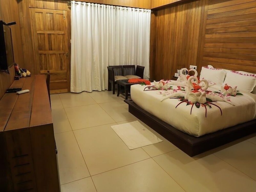 Фото Ocean Tree Beach Resort & SPA