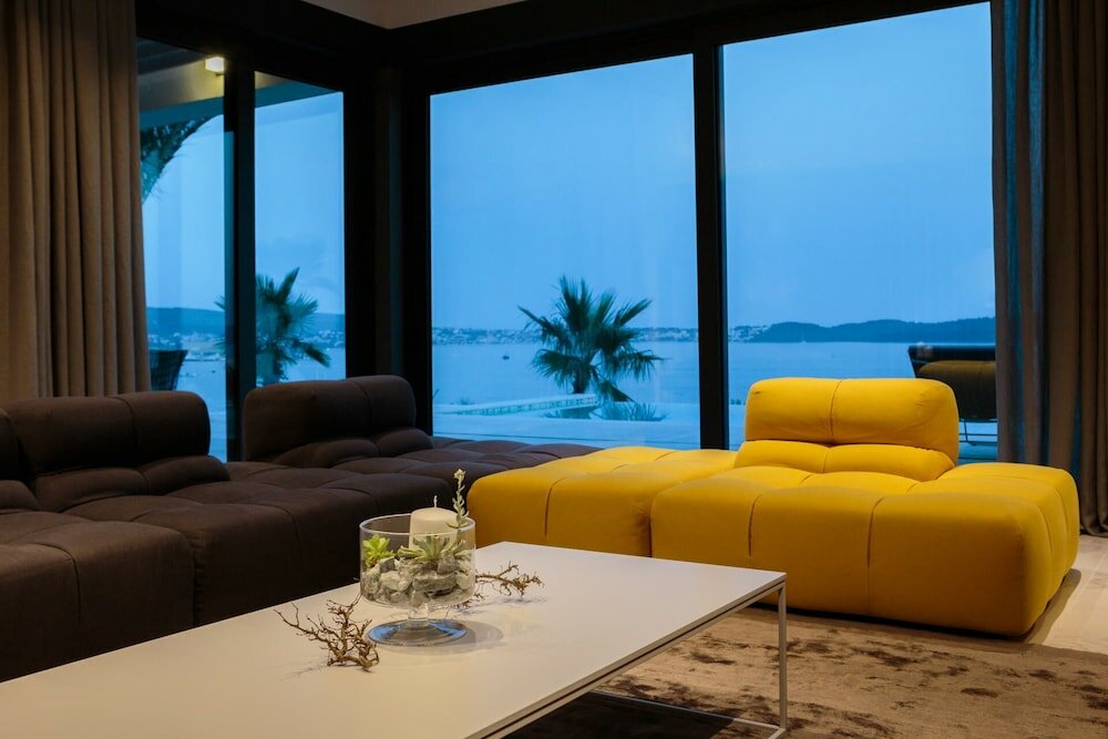 Фото Ultraluxury Villa Elyzeum