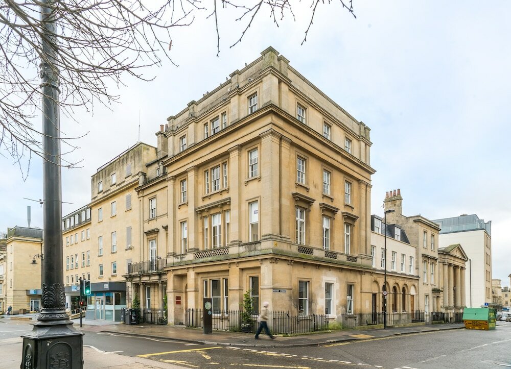 Фото отеля 1